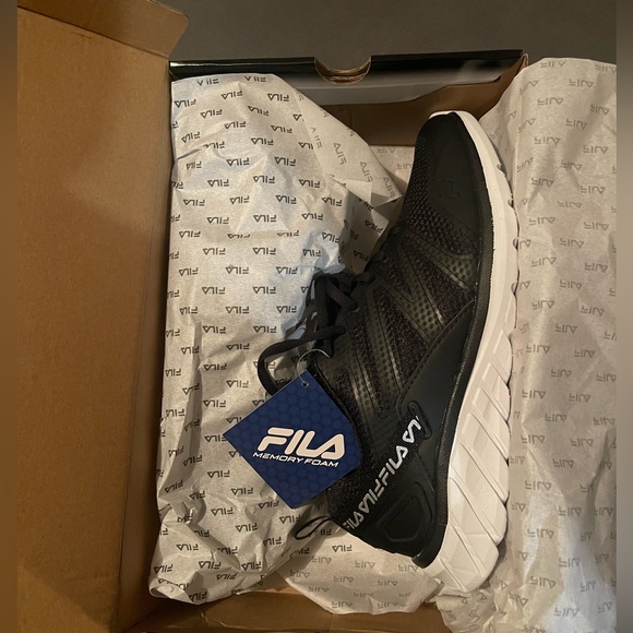 ❌FILA Memory Cryptonic 9❌ - Picture 5 of 7